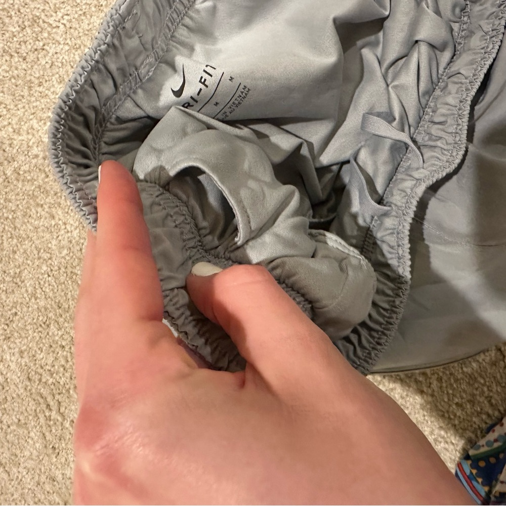 Nike Women's Gray Shorts - Picture 6 of 8